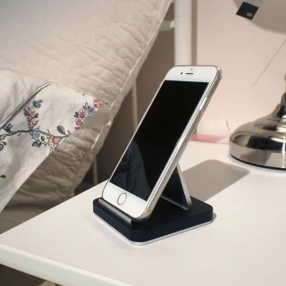 3D Air 簡約桌立式多角度手機底座/平板支架(黑色)