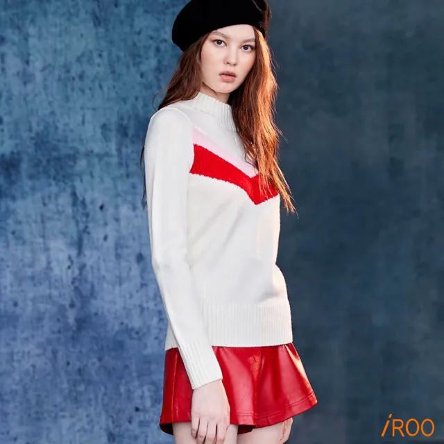 【iROO】微立領配色流行針織長袖上衣