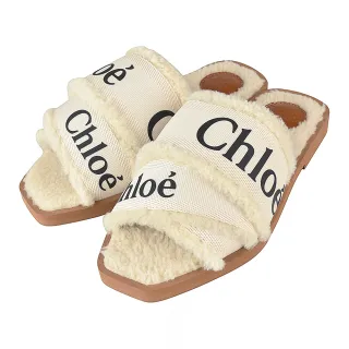 【Chloe’ 蔻依】CHLOE Woody黑字LOGO小羊毛搭配帆布平底穆勒鞋(白x白羊毛)
