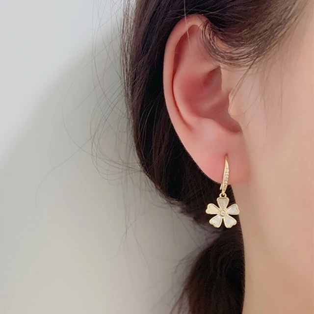 【Oni 歐妮】微鑲鑽貝殼花 耳針穿式耳環耳釘耳骨環 耳飾925銀針(1對入)