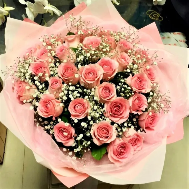 The Flower嬪嬪花藝坊 30朵粉玫瑰花花束 雙北專車專人配送 鮮花花禮 買花送花 Momo購物網 好評推薦 23年1月