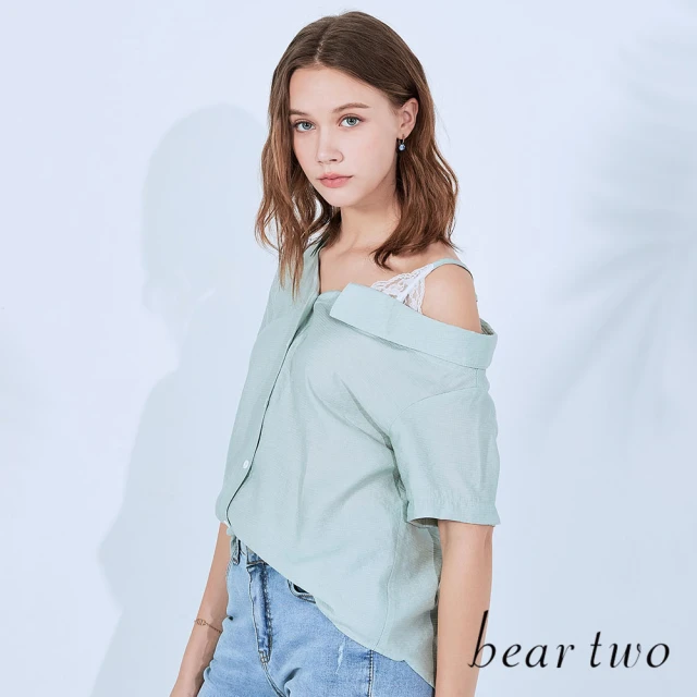 bear two【bear two】蕾絲吊帶不對稱領開襟上衣(兩色)