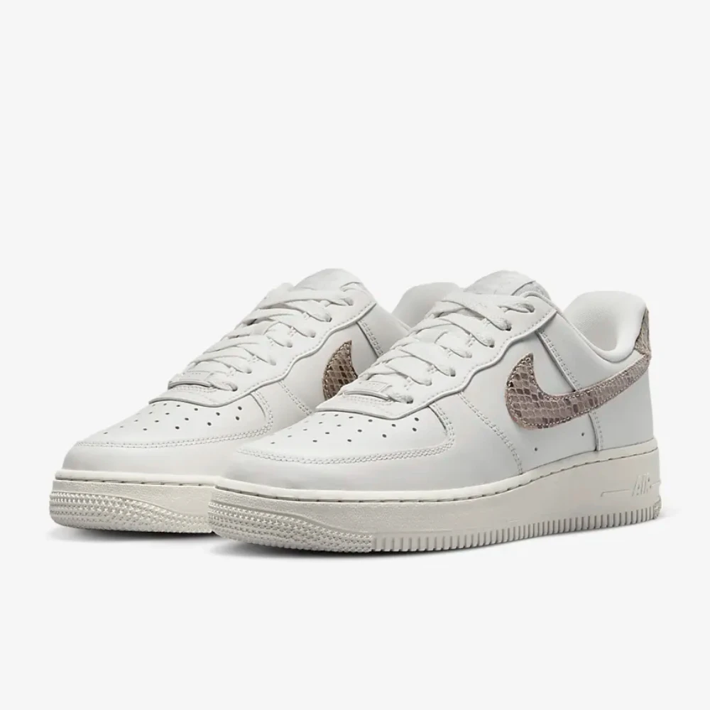 すずらん 23cm 新品 NIKE WMNS AIR FORCE 1 PREMIUM 蛇 | dizmekaro.com