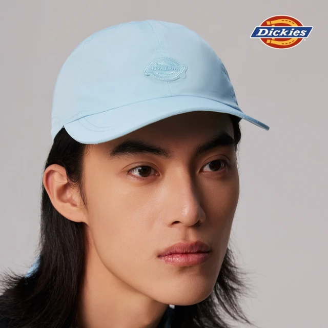 【Dickies】男女款晴空藍品牌刺繡徽章棒球帽｜DK011650E65