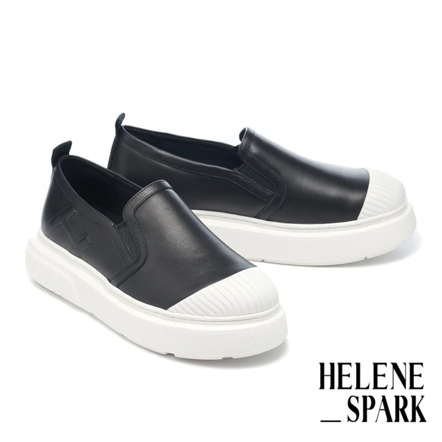 HELENE_SPARK 時尚懷舊感圓釦全真皮圓頭低跟短靴(
