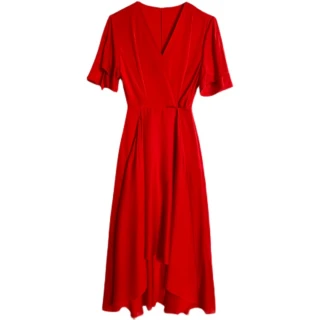 【REKO】現貨-玩美衣櫃性感V領不規則裙襬腰繫帶氣質洋裝M-4XL(共二色)