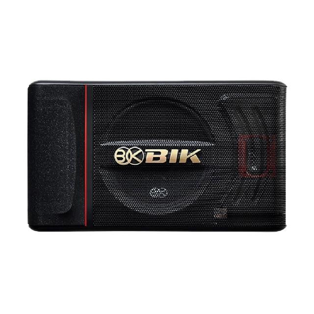 BIK BJ-S886ll 是一款多功能多媒體播放器，支援 DOLBY 音效及其他進階功能，適用於各種娛樂需求。產品無特定認證，保固期為 1 年，主機保固 1 年，消耗性產品如開關、USB/SD 讀卡器、喇叭單體、AV 端子座保固 6 個月。消耗性零件如按鍵、旋鈕、遙控器不列入保固範圍。購買後 7 日內功能故障可更換新品，但水災、火災、地震、雷擊、人為因素、公共災害或擅自改裝導致故障不在保固範圍內。