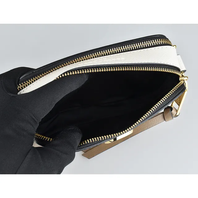 【MARC JACOBS】MARC JACOBS  Snapshot金字LOGO防刮牛皮拼色雙層拉鍊斜背相機包(法國灰x褐x白)