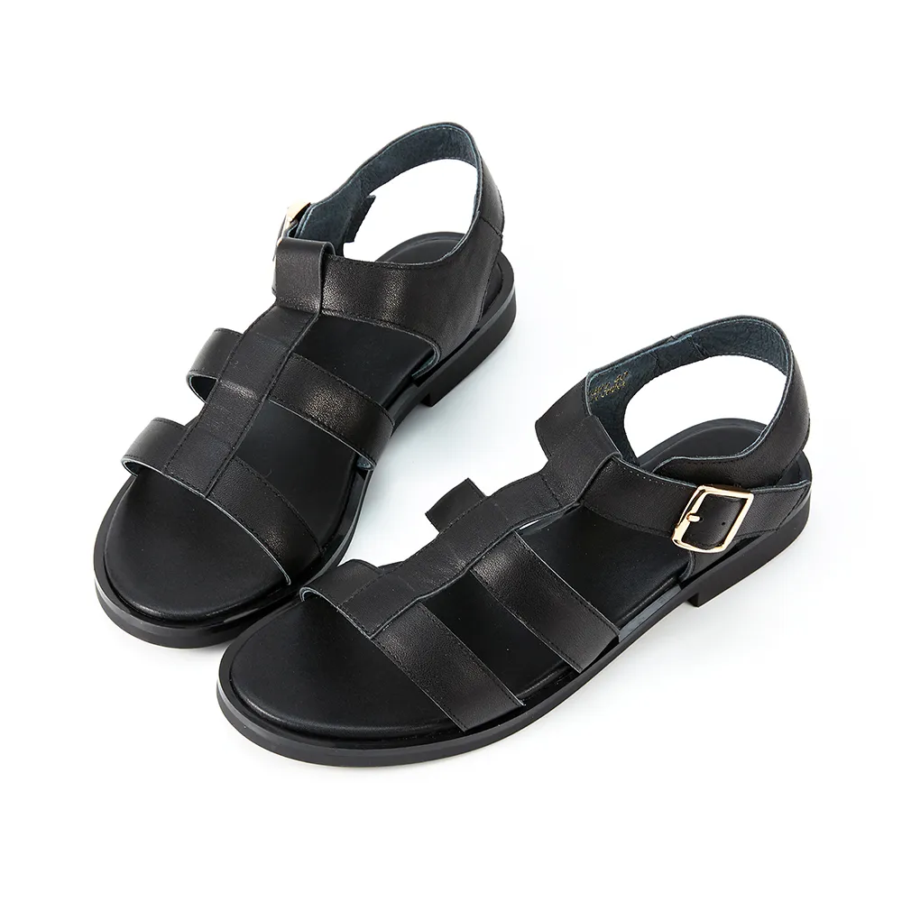 【HERLS】涼鞋-牛皮魚骨編織鏤空羅馬平底涼鞋(黑色)