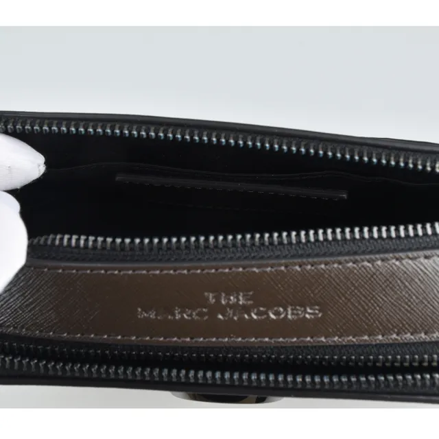 【MARC BY MARC JACOBS】金屬大LOGO防刮皮革THE SNAPSHOT DTM相機斜背包(深棕)