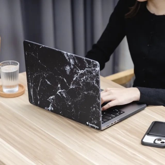 【SwitchEasy 魚骨牌】MacBook 14吋 Marble 大理石保護殼(通用MacBook Pro M2 Pro / M2 Pro Max 晶片)