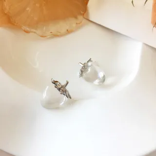 【MISA】韓國設計925銀針可愛透明水晶草莓造型耳環(925銀針耳環 水晶耳環 草莓耳環)