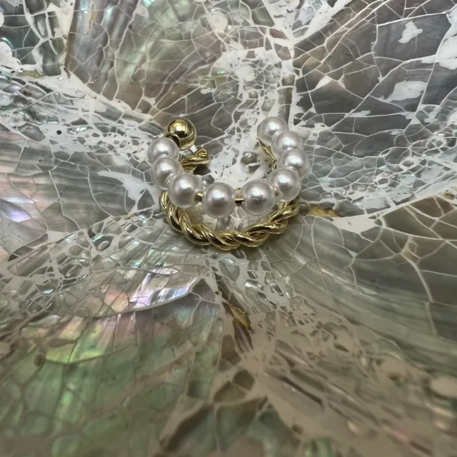 【bibi】銅鍍真金高級感雙層法式珍珠女無耳洞耳飾新款冷淡風簡約耳骨夾