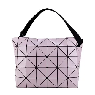 【ISSEY MIYAKE 三宅一生】BOA BOA 3x5霧面斜背包(任選)