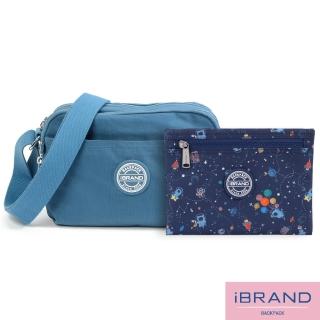 【iBrand】輕盈防潑水三層多收納側斜揹包(防水包 牛仔藍)