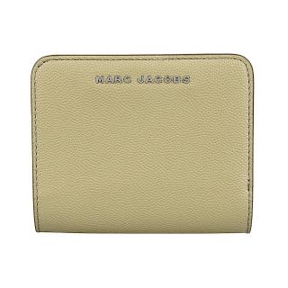 【MARC JACOBS 馬克賈伯】MARC JACOBS 立體銀字LOGO牛皮4卡壓釦式拉鍊零錢短夾(卡其)