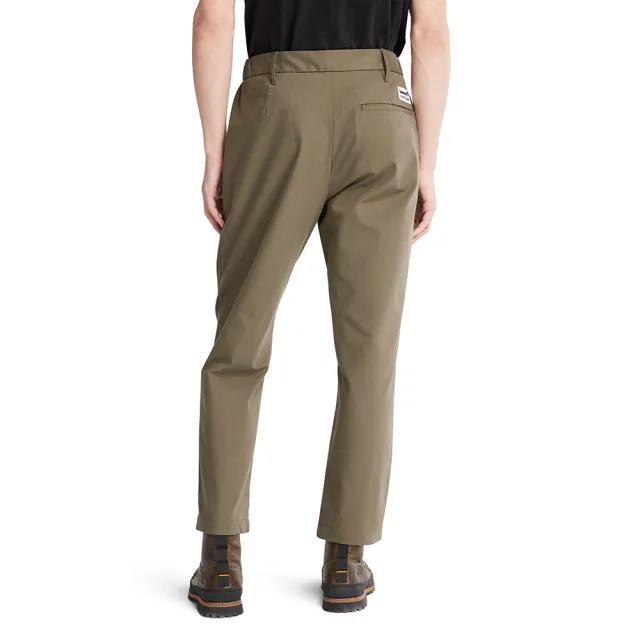 【Timberland】男款軍綠色智能恆溫寬版九分褲(A5V3SA58)