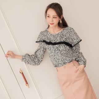 【OB 嚴選】豹紋磨毛拼接荷葉圓點蕾絲印花上衣 《AB14794》