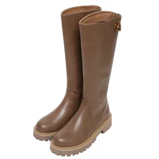 【Ann’S】ANNSTAR NIKKI聯名-貴族氣氛訂製鍊釦超挺版及膝長靴4cm(卡其)
