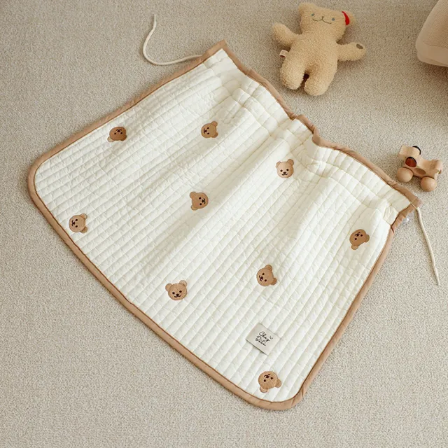 【Chezbebe】經典小熊刺繡汽車遮陽簾(汽車遮陽簾)