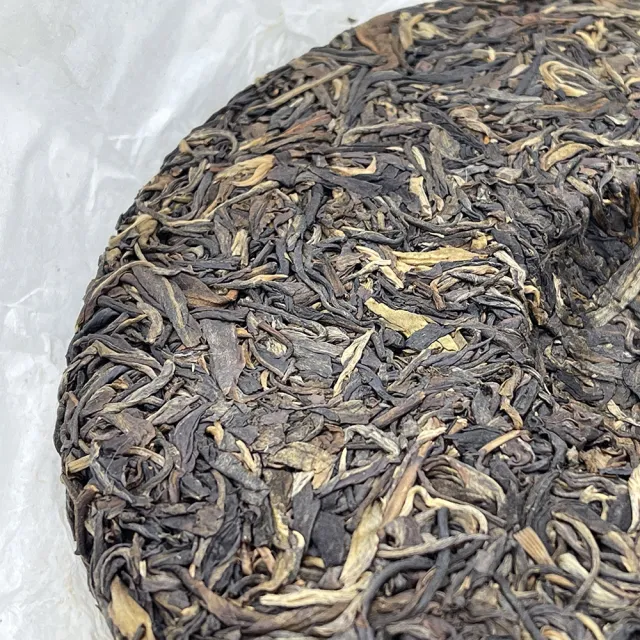 【盛嘉源】臨滄農墾分局 2006 易武(普洱茶   生茶 357g)