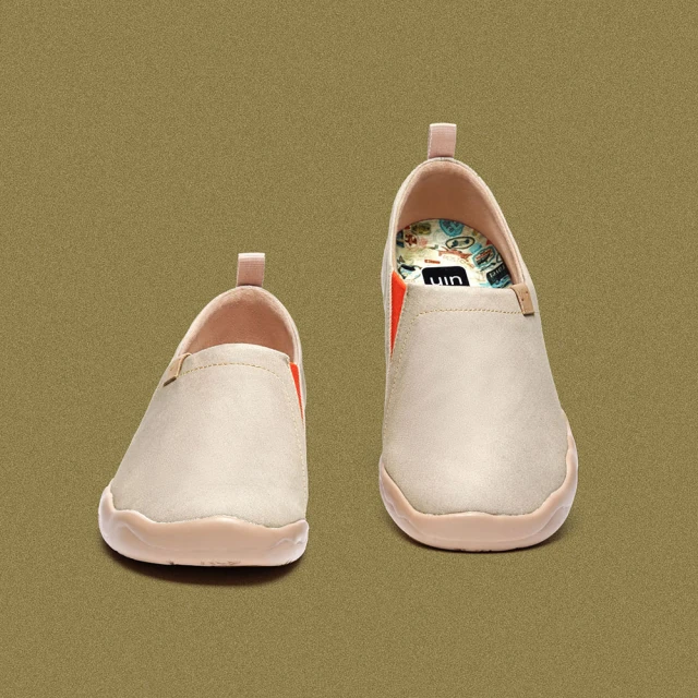 【uin】西班牙原創設計 女鞋 托萊多素色蒼黃休閒鞋W1109390(彩繪)