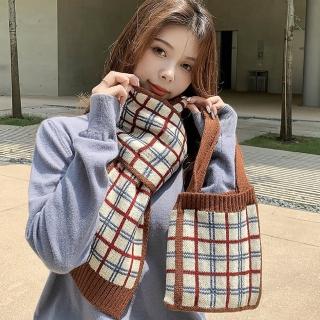 【Sayaka 紗彌佳】肩包手提包 日系經典百搭格紋造型同款毛線編織手提包+圍巾2入組