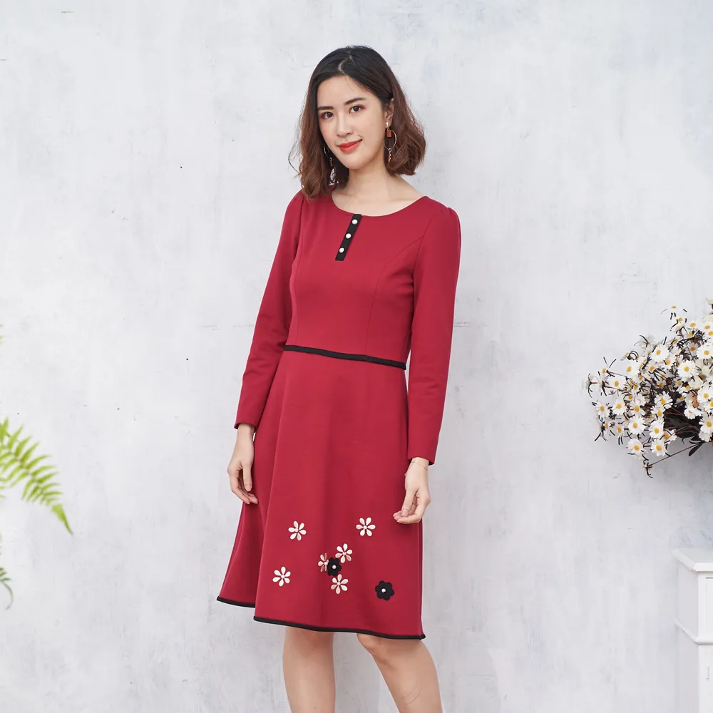 【RED HOUSE 蕾赫斯】素雅刺繡花朵洋裝(共2色)