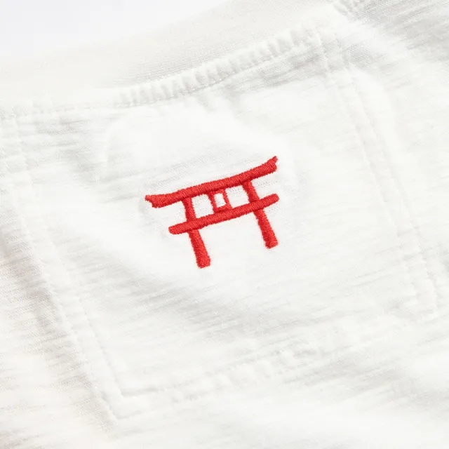 【EDWIN】江戶勝 女裝  植絨草寫英文短袖T恤(米白色)