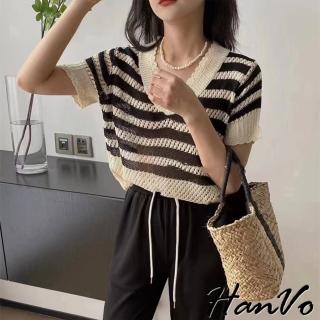 【HanVo】現貨 V領花邊條紋洞洞薄針織上衣(韓版休閒百搭合身短袖針織上衣 女生衣著 A01-1413)