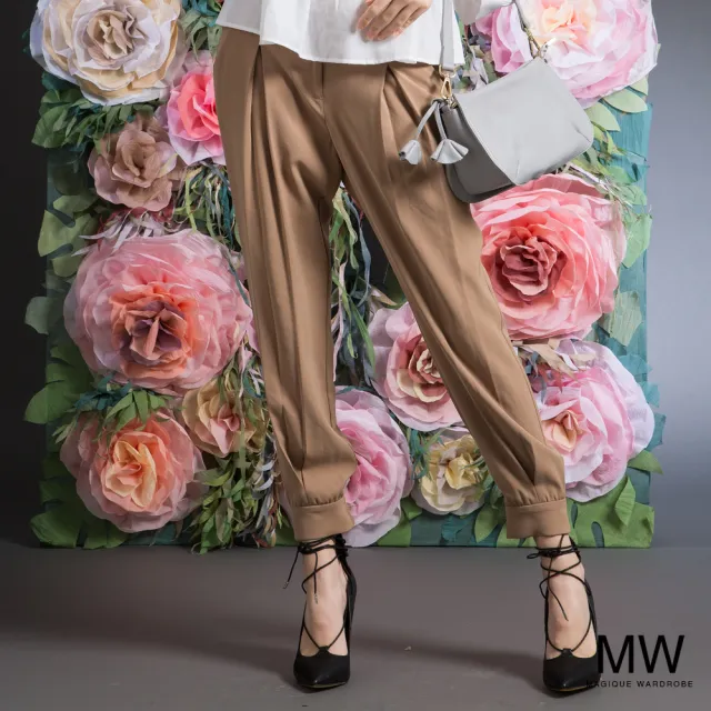 【MAGIQUE WARDROBE】立體打褶束口長褲(駝色)