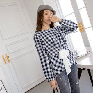 【OB 嚴選】小格紋造型蝴蝶結綁帶收腰長袖上衣 《AB16603》