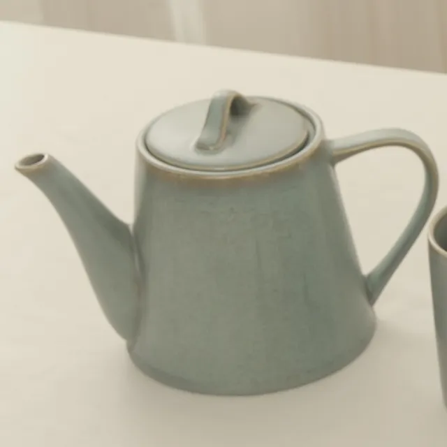 【YU Living 信歐傢居】歐式陶瓷手作壓紋窯變釉茶壺 水壺 950ml(2色/ 亞光卡其色.灰色)