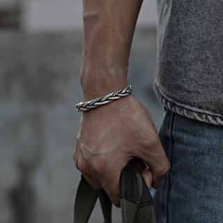 【Umi】美式時尚編織圖騰花紋造型男銀手鍊(個性酷帥手環 潮流時尚百搭)