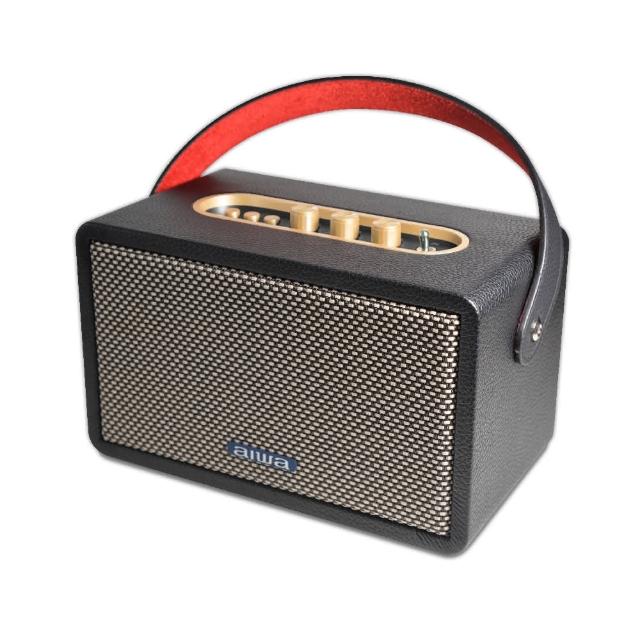 探索日式美學與搖滾風格的完美結合！【AIWA 日本愛華 RS-X100 Natsukasii Pro】是一款ALL IN ONE多媒體藍芽喇叭，尺寸252 × 160 × 142 mm，重量約3.3 Kg，配備4英吋×1、2英吋×2單體，頻率響應120 Hz ~ 20KHz，40W消耗功率，提供立體聲輸出。支援Bluetooth藍芽、創意造型設計及插卡式播放，顏色黑色系/棕色系，產自中國，附Type-C充電線及AUX音源線。BSMI R38456、NCC CC AJ22LP3BF1T8認證，一年保固。無論居家或戶外，都能帶來高品質音效享受！（規格以實際出貨為準）