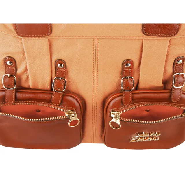 【See by Chloe’】SBC See By Chloe經典金字LOGO雙功能外袋皮革拉鍊手提肩背包(展示品/駝)