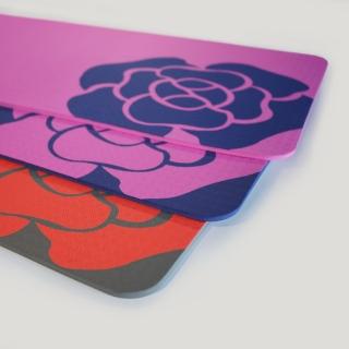 【QMAT】10mm厚瑜珈墊 - 山茶花 臺灣製(附束帶及收納網袋)