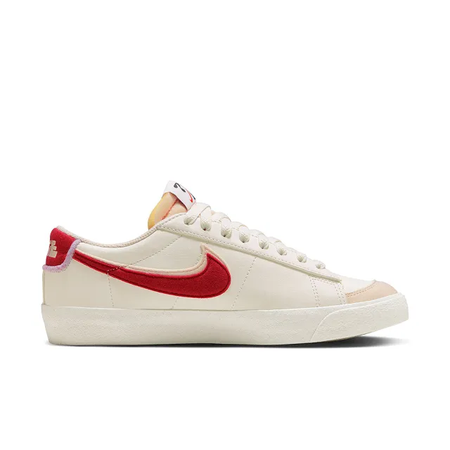 NIKE 耐吉】休閒鞋女鞋運動鞋W BLAZER LOW 77 白紅DX6064-161 - momo