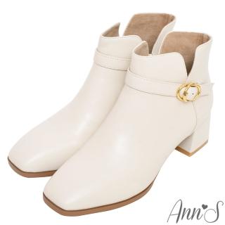 【Ann’S】知性小金環-顯瘦側V口羊皮真皮粗跟方頭短靴5cm(米白)