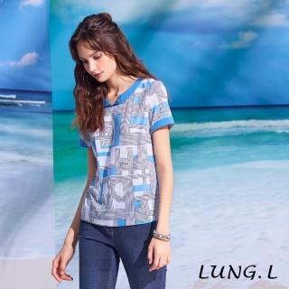 【LUNG.L 林佳樺】LL75A 水藍色塊英文字母短袖上衣(女裝)