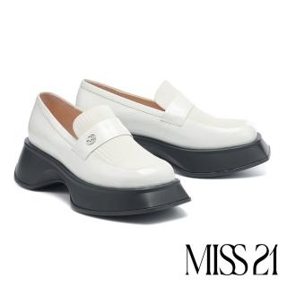 【MISS 21】臭跩復古條紋拼接牛漆皮樂福大頭厚底鞋(白)