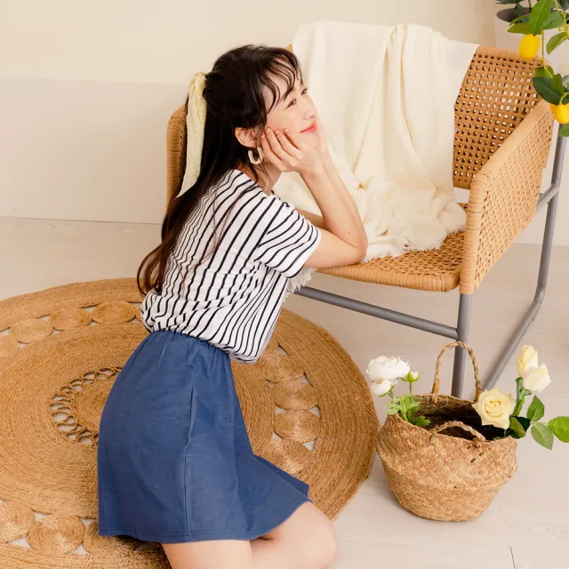 【OB 嚴選】直條紋印花拼接腰鬆緊牛仔洋裝 《DA9337》