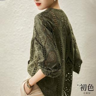 【初色】圓領簍空刺繡長袖上衣女上衣-共2色-64115(M-2XL可選)