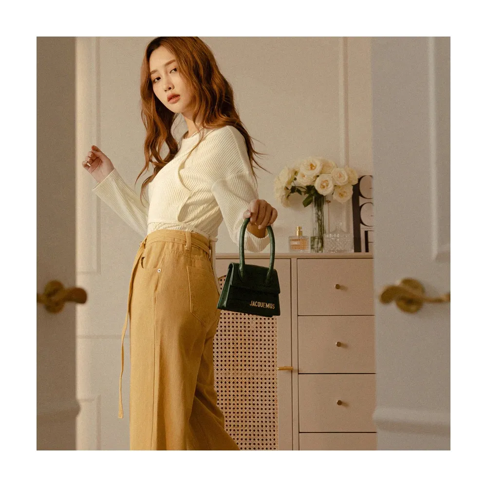 【OB 嚴選】假兩件綁帶背心拼接植絨坑條上衣 《AB17987》