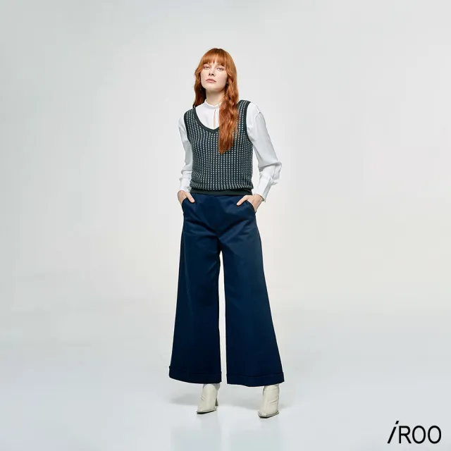 【iROO】Ｖ領針織背心