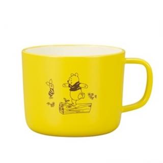【小禮堂】Disney 迪士尼 小熊維尼 兒童單耳塑膠杯 230ml - 黃單腳木頭款(平輸品)