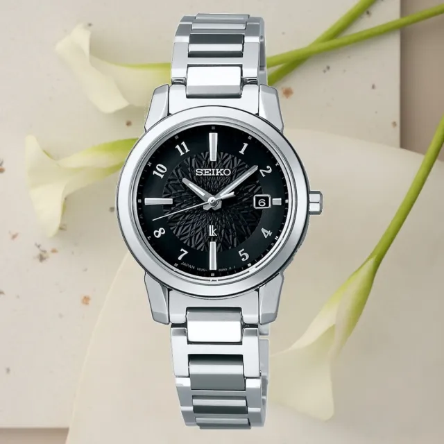 【SEIKO 精工】LUKIA 太陽能 電波對時 鈦金屬 黑面女腕錶-28m/SK027(SSQV081J/1B35-0AN0D)