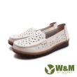 【W&M】女 雕刻花朵紋軟彈力休閒鞋 女鞋(米白色)