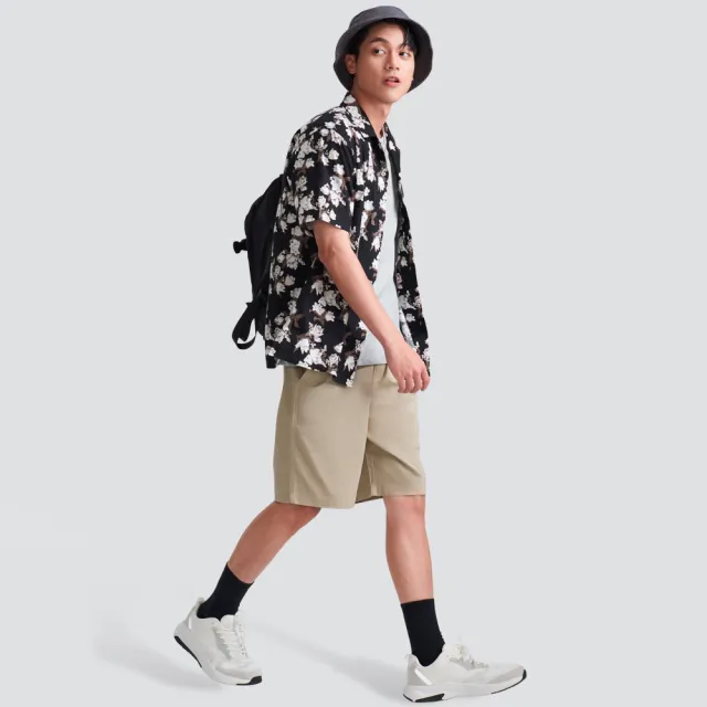 【Emilio Valentino 范倫提諾】鬆緊休閒短褲(卡其)