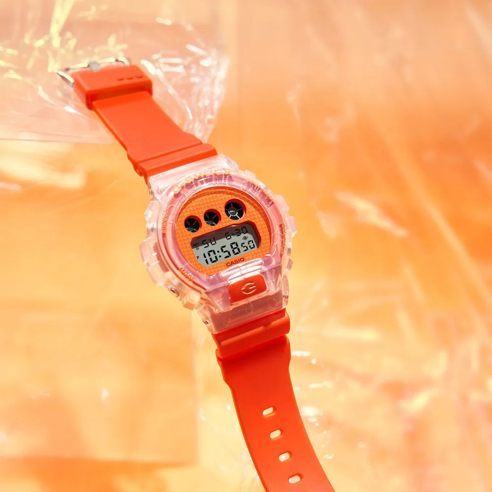 【CASIO 卡西歐】G-SHOCK 扭蛋系列 彩色運動電子錶 畢業禮物(DW-6900GL-4)